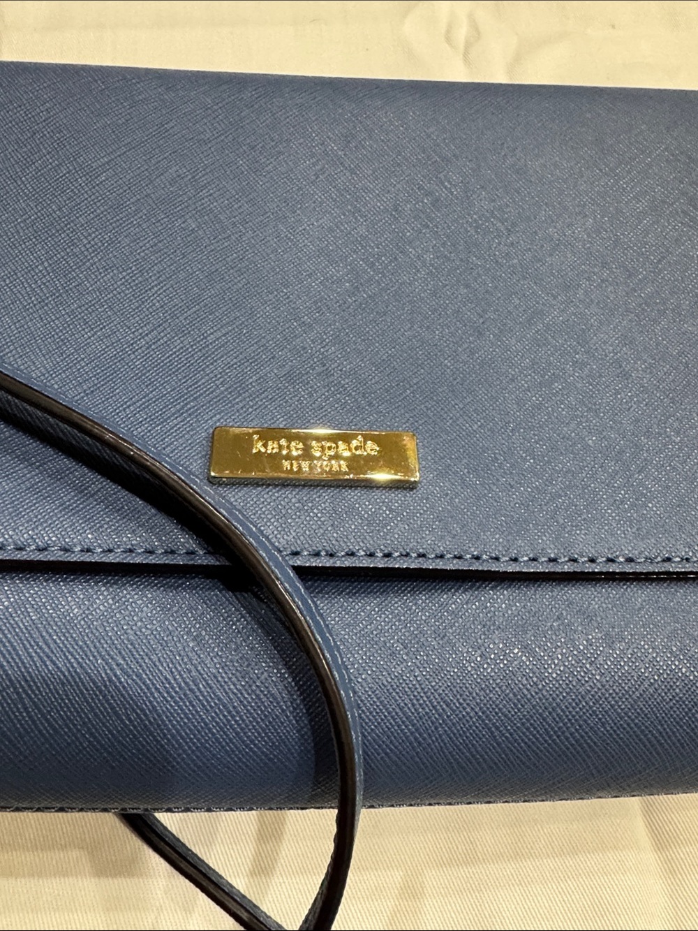 NWOT Kate Spade Blue Saffiano Crossbody Bag 10” x 7” - Picture 2 of 4